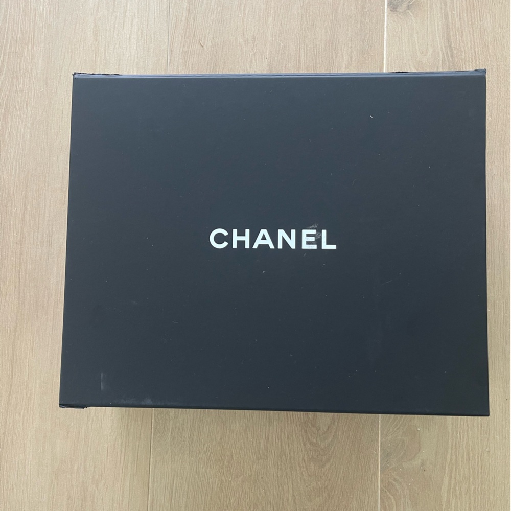 CHANEL Black and White Logo Gift Box